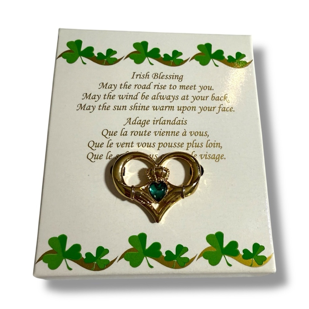 AVON + Nina Ricci Gold Claddagh Irish Blessing Brooch Pin with Green Gemstone